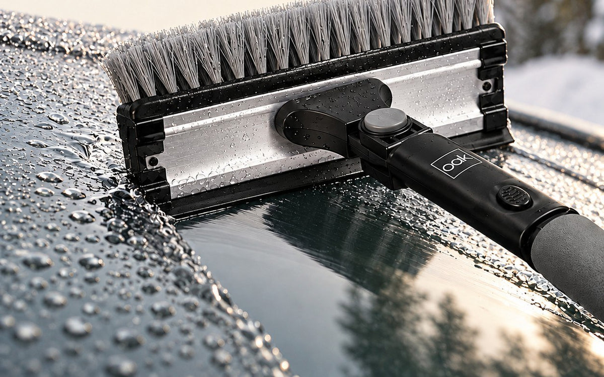 Squeegee edge clearing water from a windshield